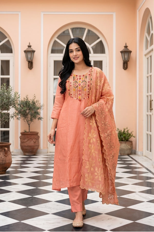 Woman wearing Pink Chanderi Thread Work Kurti Set with Dupatta | Kunvarani