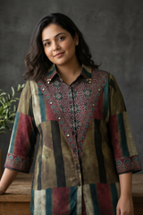 Woman wearing Ajrakh print Top | Kunvarani
