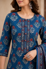 Woman wearing Flower Print kurti Set with Dupatta | Kunvarani