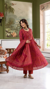 Woman wearing Pink Bandhani Print Mirror Work Anarkali with Dupatta | Kunvarani
