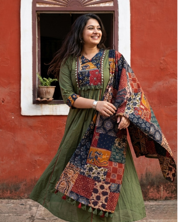 Green Cotton Kurta Set with Mirrorwork